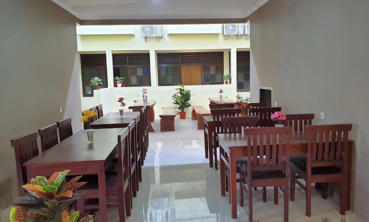 Maple Tree Homestay Maguwo Ngoại thất bức ảnh