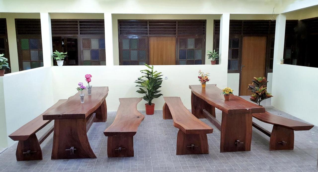 Maple Tree Homestay Maguwo Ngoại thất bức ảnh
