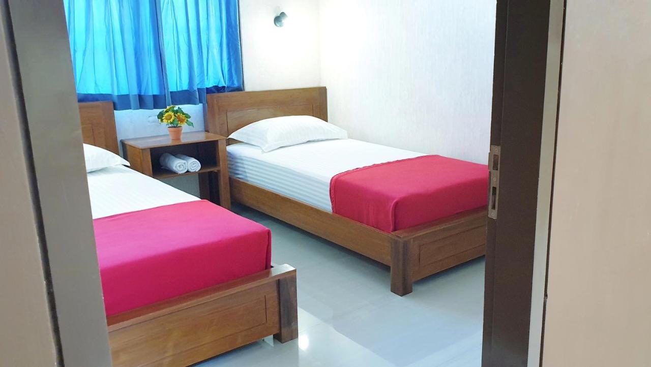 Maple Tree Homestay Maguwo Ngoại thất bức ảnh