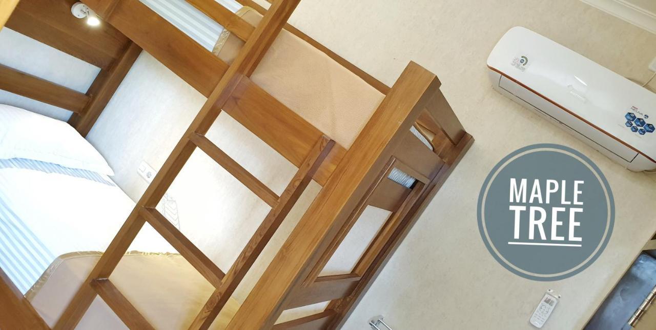 Maple Tree Homestay Maguwo Ngoại thất bức ảnh