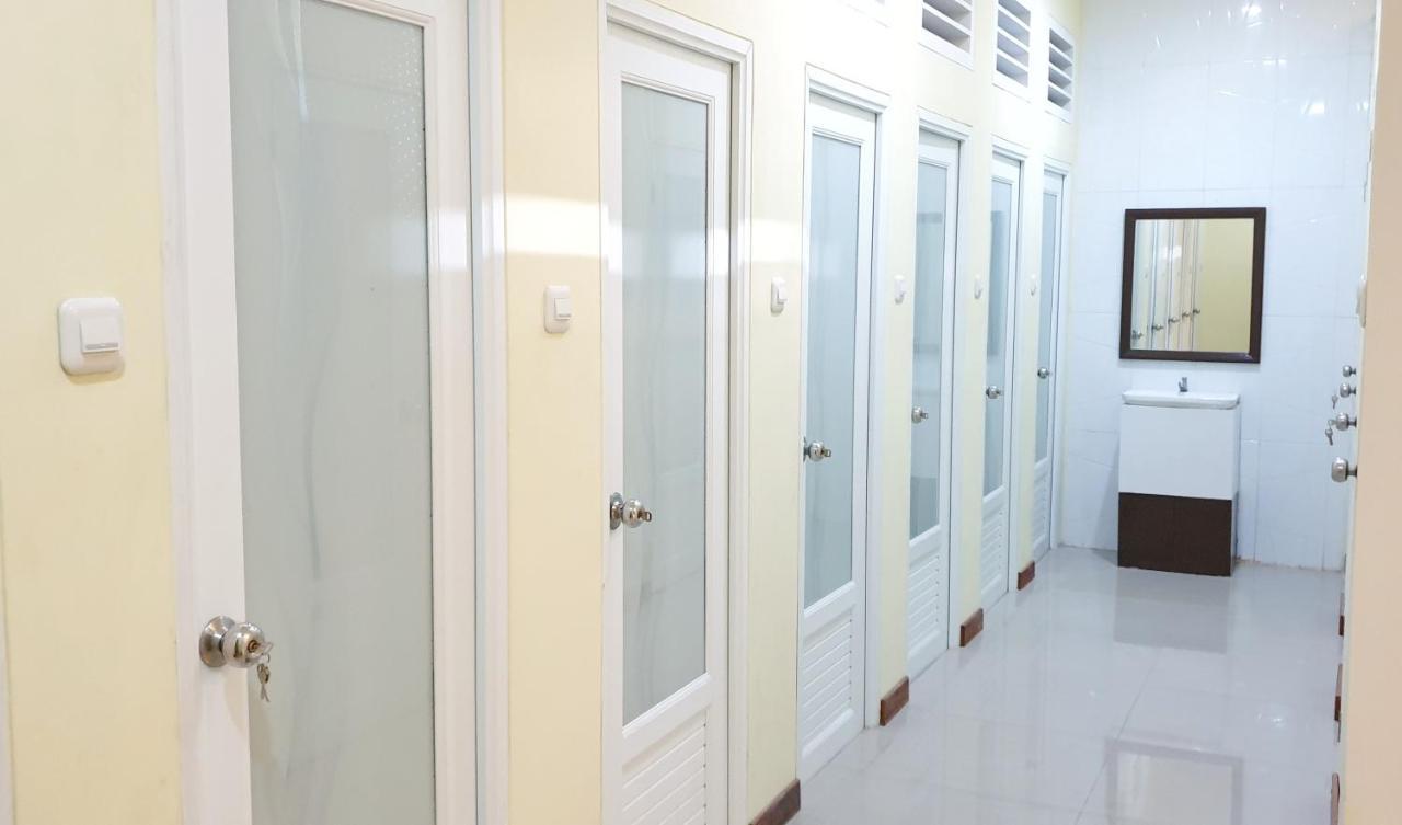 Maple Tree Homestay Maguwo Ngoại thất bức ảnh