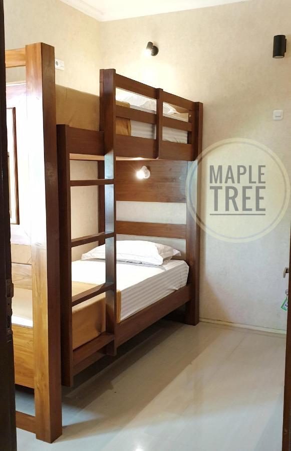 Maple Tree Homestay Maguwo Ngoại thất bức ảnh