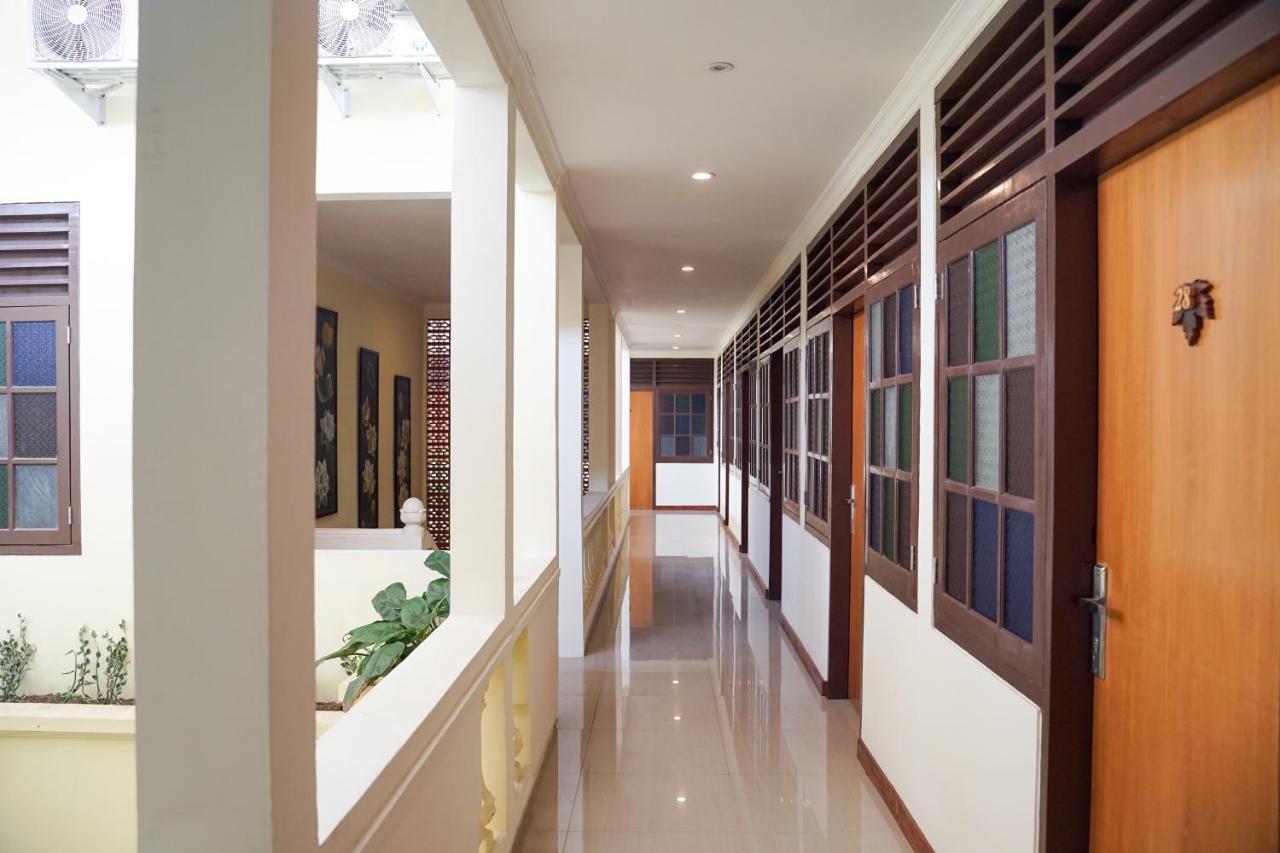 Maple Tree Homestay Maguwo Ngoại thất bức ảnh