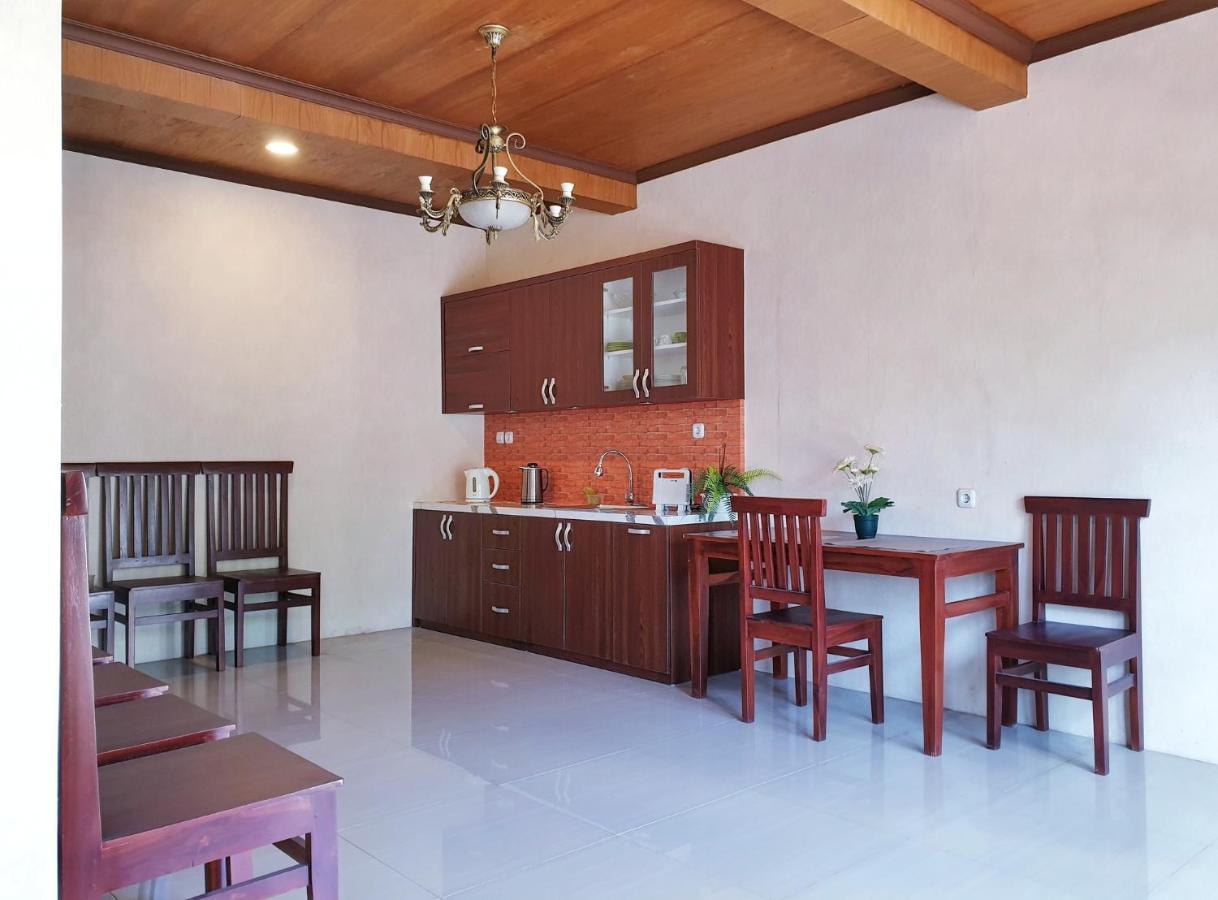 Maple Tree Homestay Maguwo Ngoại thất bức ảnh